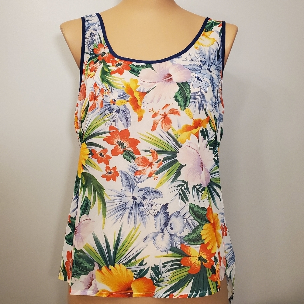 Ali & Kris Tropical Floral sheer open back Tank - Picture 2 of 3